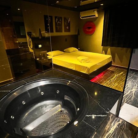 Motel Contigo Guarulhos Exteriör bild