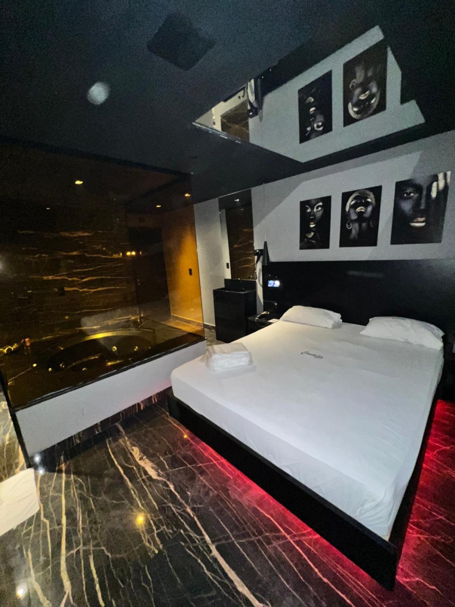 Motel Contigo Guarulhos Exteriör bild